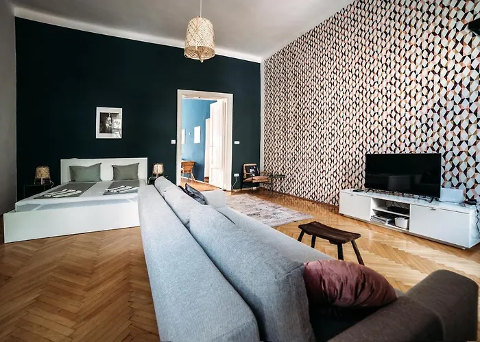 Spacious Apartment Near Liget Budapest