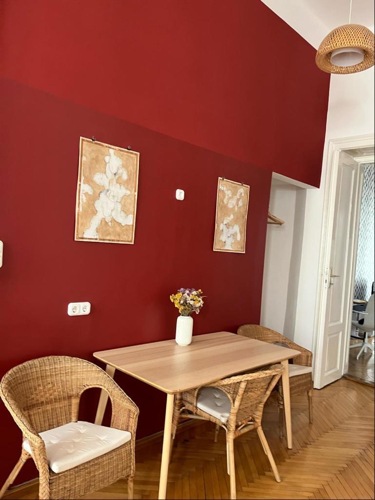 Spacious Near Liget * Budapest